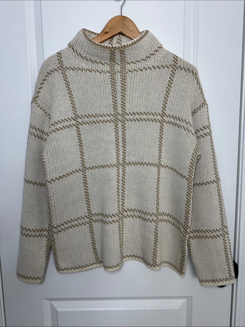 Jodifl Women’s Funnel Neck Plaid Tunic Sweater Cream/Tan M
